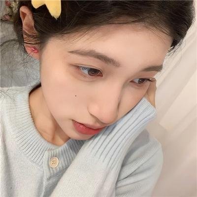 两个月亮